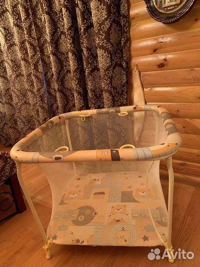 Манеж детский складной