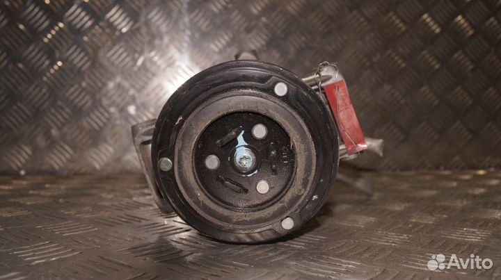 Компрессор кондиционера Opel Astra J/ Chevrolet Cr