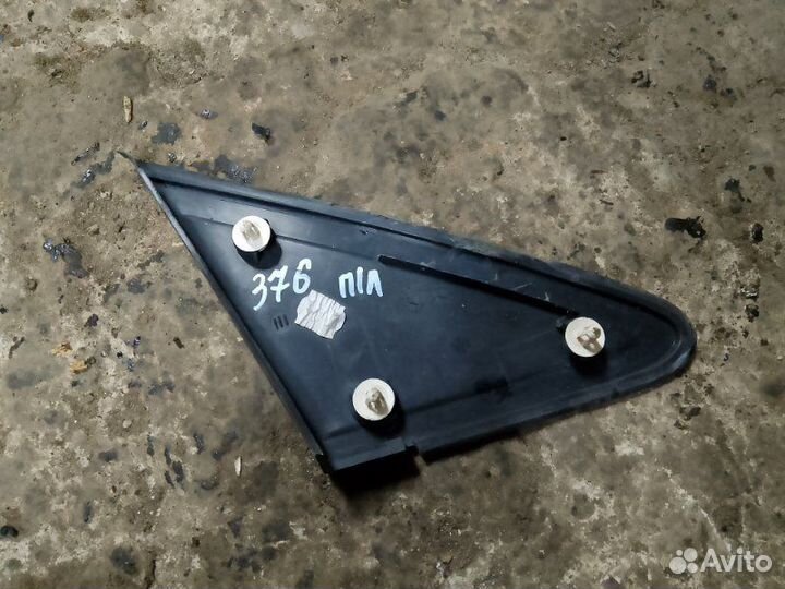 Уголок двери внешний передний левый Ford Focus 2 2