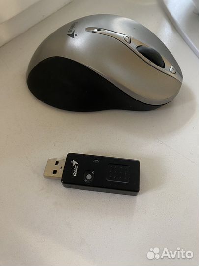 Бесроводная мышка Genius