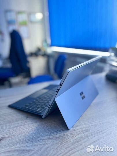 Microsoft surface pro 5
