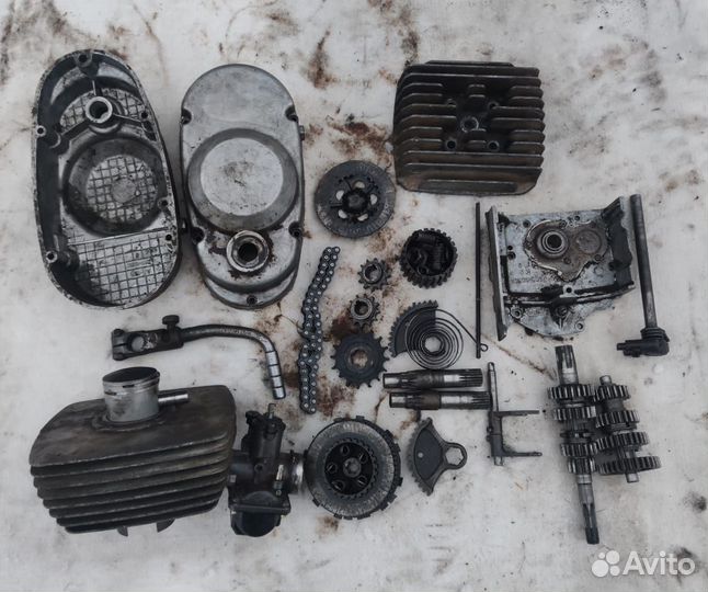 Левая крышка двигателя Иж планета спорт