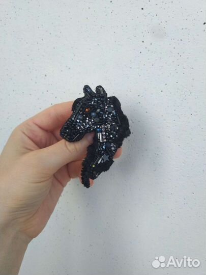 Брошь ручной работы