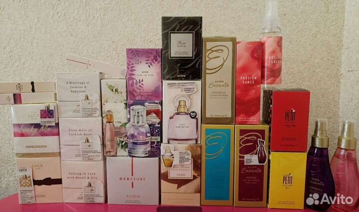 Парфюмерная вода Avon женская