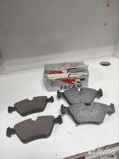 Колодки передние BMW E34, E36, E39 Facam