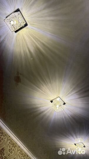 Люстры и светильники