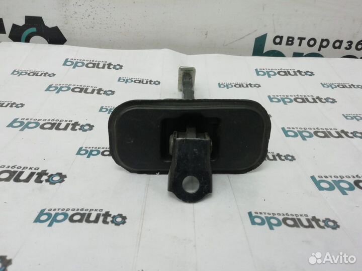 Ограничитель передней двери левый правый