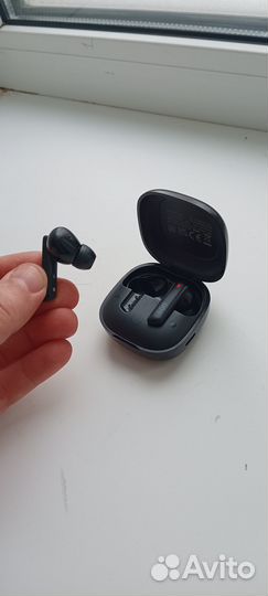 Беспроводные наушники бу
