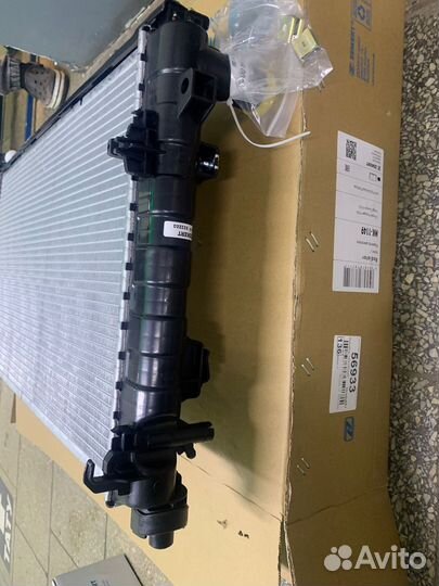 Радиатор охлаждения Chrysler Voyager,Dodge Caravan