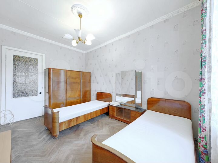 2-к. квартира, 62 м², 2/5 эт.