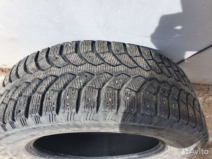Bridgestone Blizzak Spike-01 205/65 R16 96H
