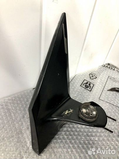 Кронштейн зеркала Toyota Land Cruiser 200