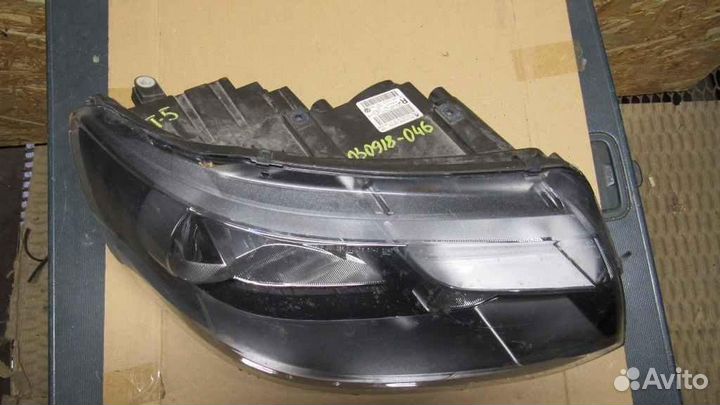 Фара правая, Volkswagen Transporter T5 2011