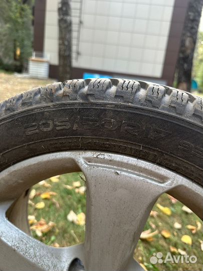 Nokian hakkapelita 8 205/50/R-17