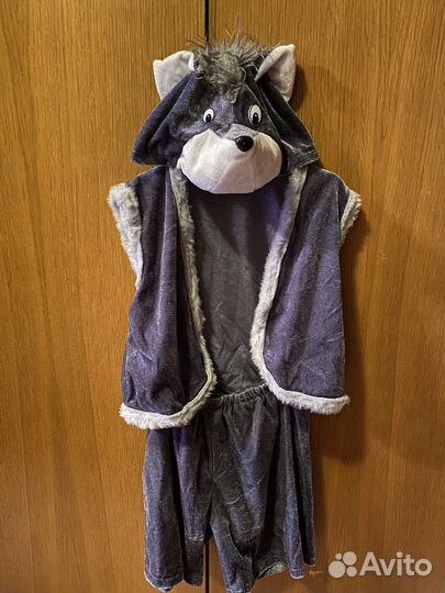 Новогодний костюм волка