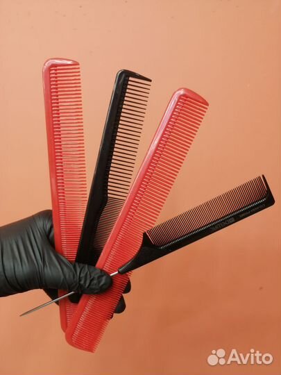 Набор расчесок для парикмахера