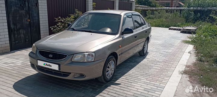 Hyundai Accent, 2009