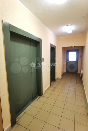 2-к. квартира, 70 м², 14/17 эт.