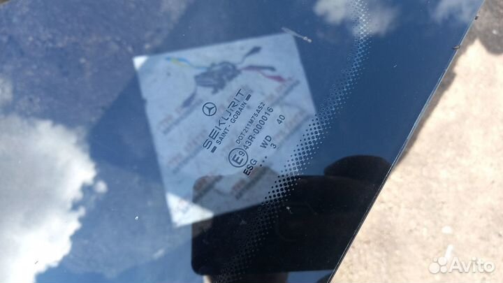 Мерседес Вито Стекло заднее левое кузовное