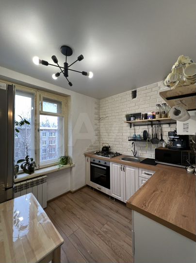 2-к. квартира, 51 м², 5/5 эт.