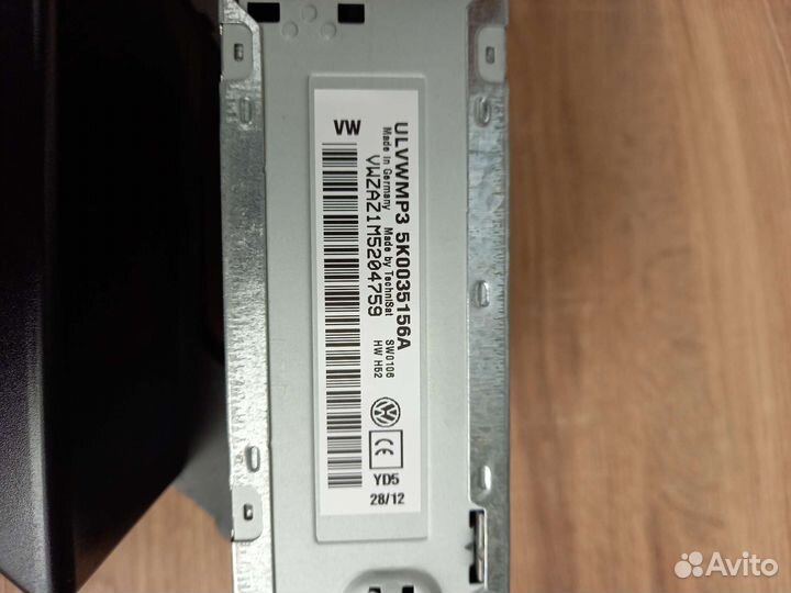 Оригинальная штатная магнитола Volkswagen RCD-210