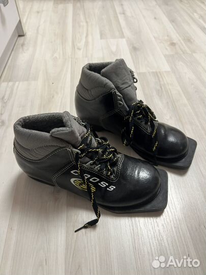 Лыжные ботики детские