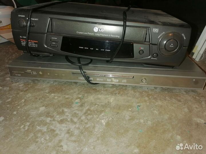 Видеомагнитофон