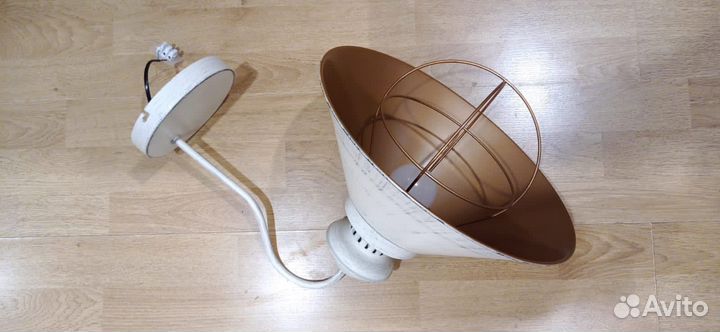 Светильник настенный