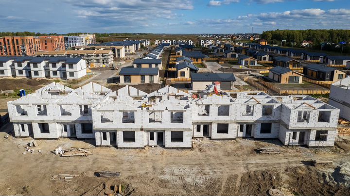 4-к. квартира, 110,6 м², 1/2 эт.