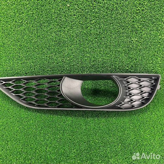 Накладка противотуманной фары левая audi Q7 12-15