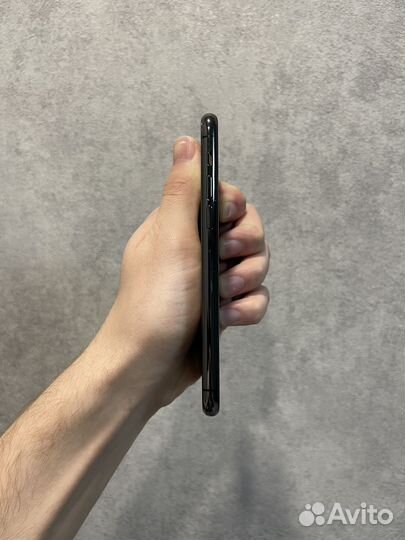 iPhone 11 Pro, 64 ГБ