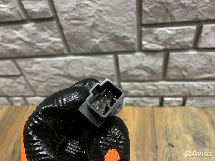 Kia Sorento Кнопка обогрева сидений LH RH