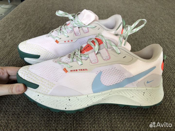 Кроссовки женские Nike Pegasus Trail 3 р. 41