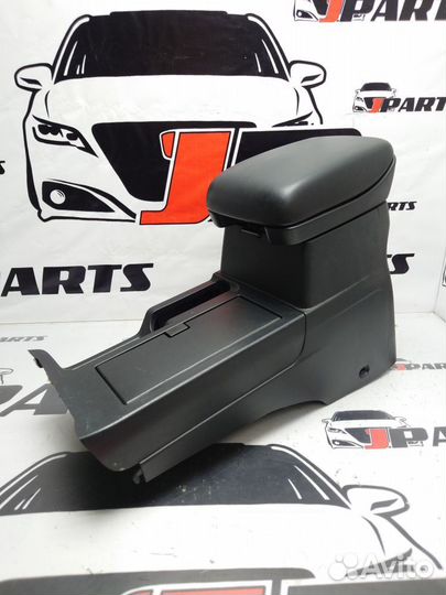 Подлокотник Suzuki Grand Vitara II (2005—2008)