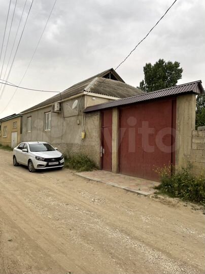 Дом 250 м² на участке 2,7 сот.