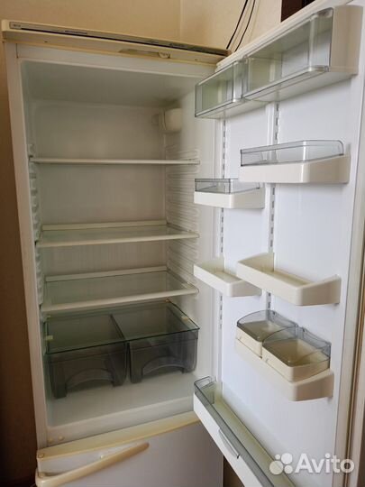 Холодильник 