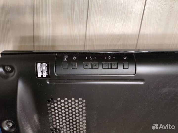 Продам телевизор диагональ 55