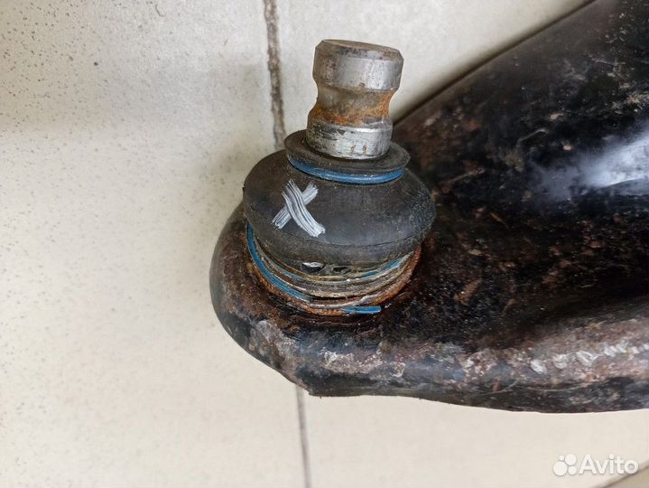 Рычаг передний правый Sandero 2009-2014