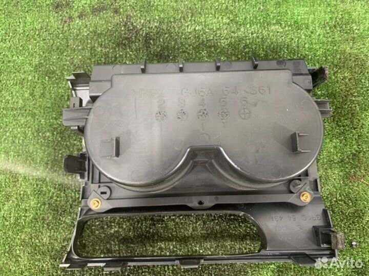 Бардачок Mazda 6 седан 1.8 L8 2006