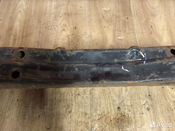 Усилитель переднего бампера SsangYong Kyron