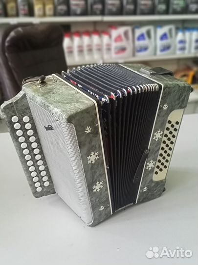 Гармонь Кировская