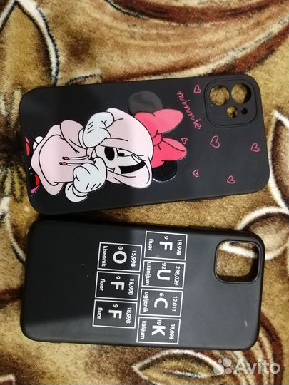 Чехлы на iPhone 11