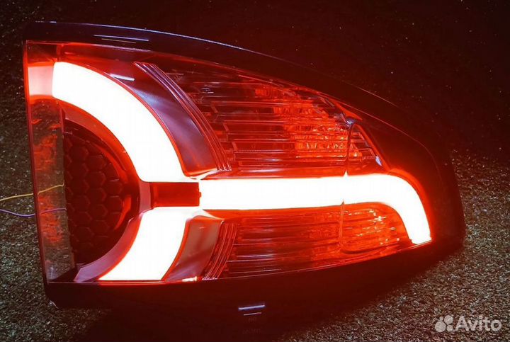 Фонарь задний левый Land Rover Дискавери Спорт L550