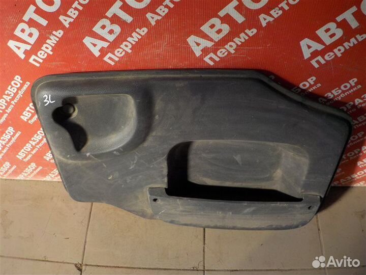 Обшивка двери багажника задняя левая LADA Largus