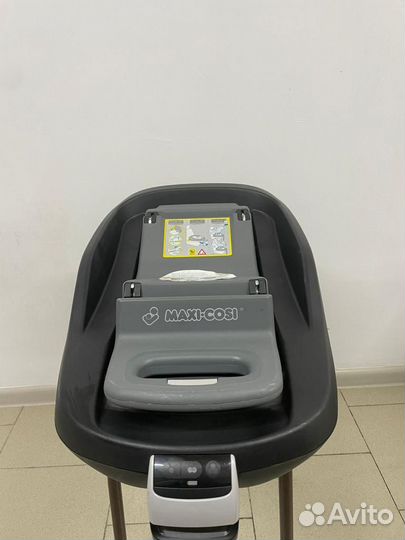 Автолюлька Maxi-Cosi 0+ с базой Isofix