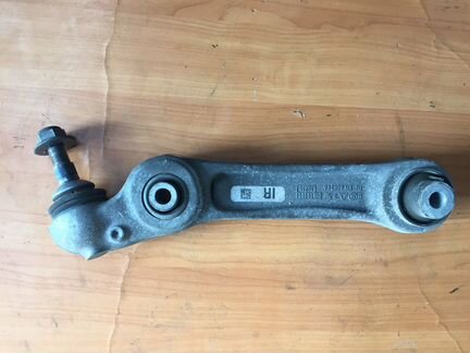 Bmw f10 передний правый рычаг