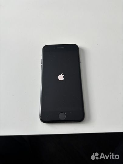 iPhone 7, 32 ГБ