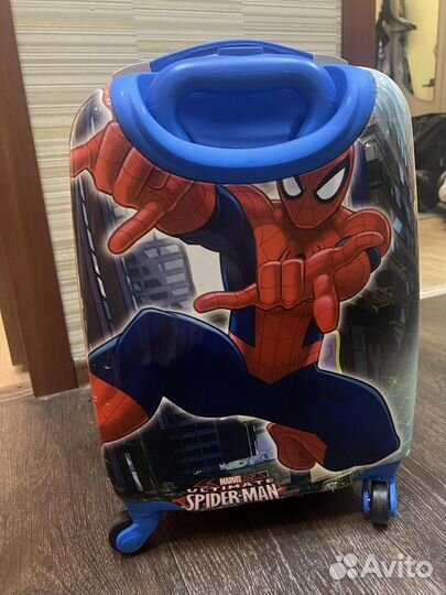 Чемодан детский