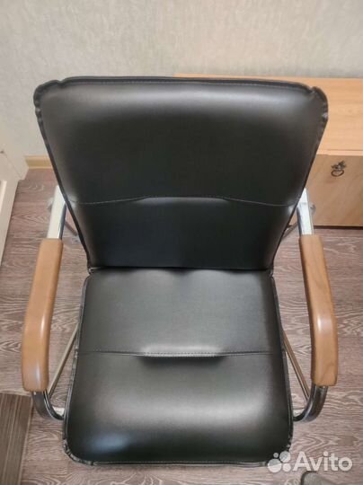 Офисный стул