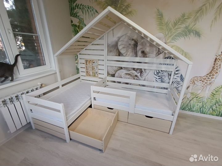 Детская кроватка домик угловая